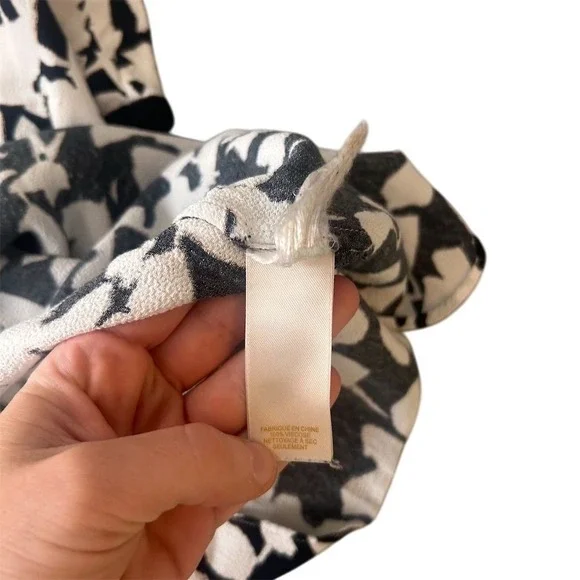 Kate Spade New York Black White Floral Print Short Sleeve Top Women's Size 4 - Picture 5 of 7